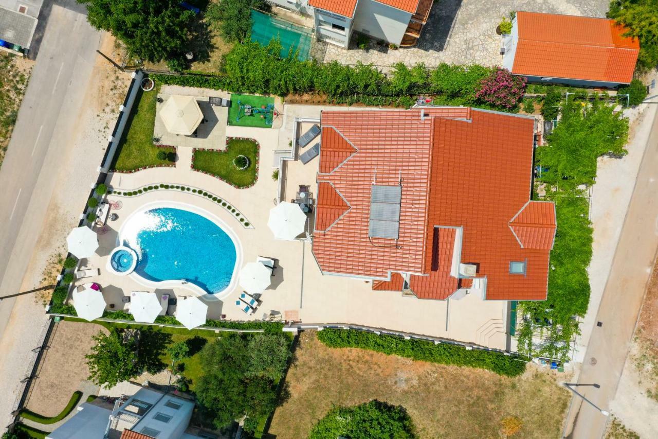 Apartments Tony Biograd Na Moru Esterno foto